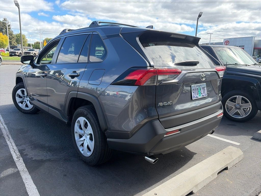 2019 Toyota RAV4 LE