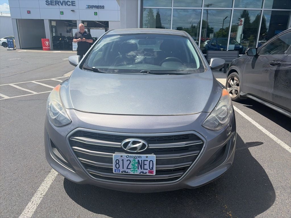 2016 Hyundai Elantra GT 2.0L 6-Speed M/T's photo