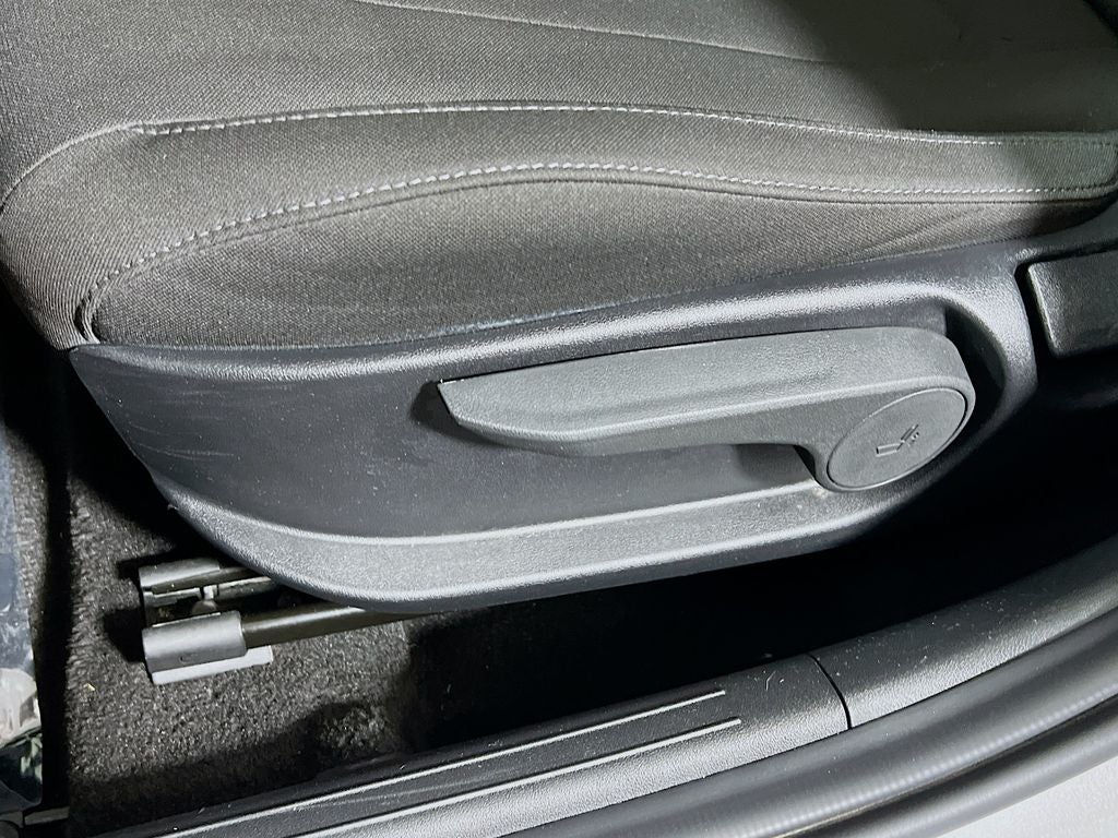 2023 Hyundai Elantra Hybrid Blue