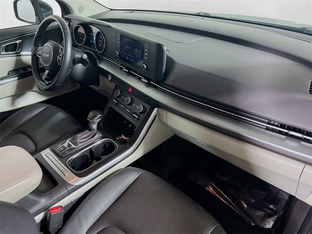 2024 Kia Carnival LX