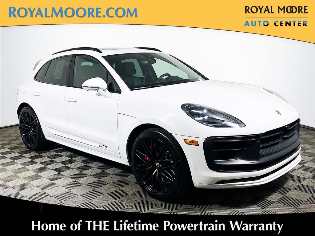 2024 Porsche Macan GTS — photo 1 of 34