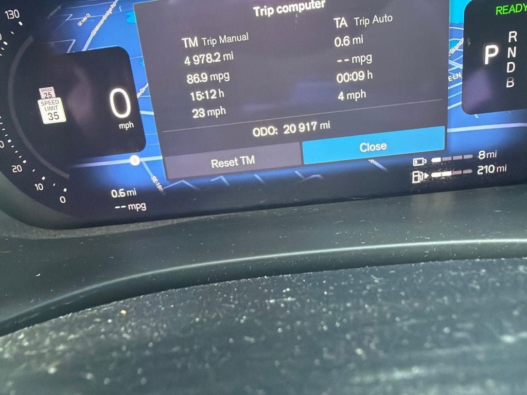 2023 Volvo XC60 Recharge Plug-In Hybrid T8 Plus Bright Theme