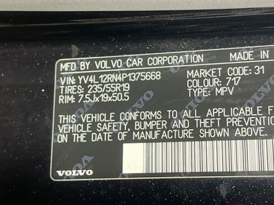 2023 Volvo XC60 B5 Plus Bright Theme