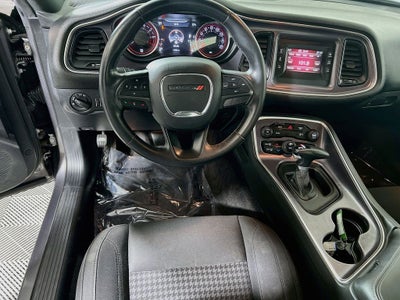 2017 Dodge Challenger SXT