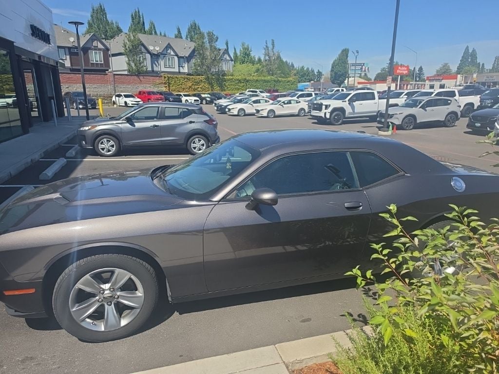2017 Dodge Challenger SXT