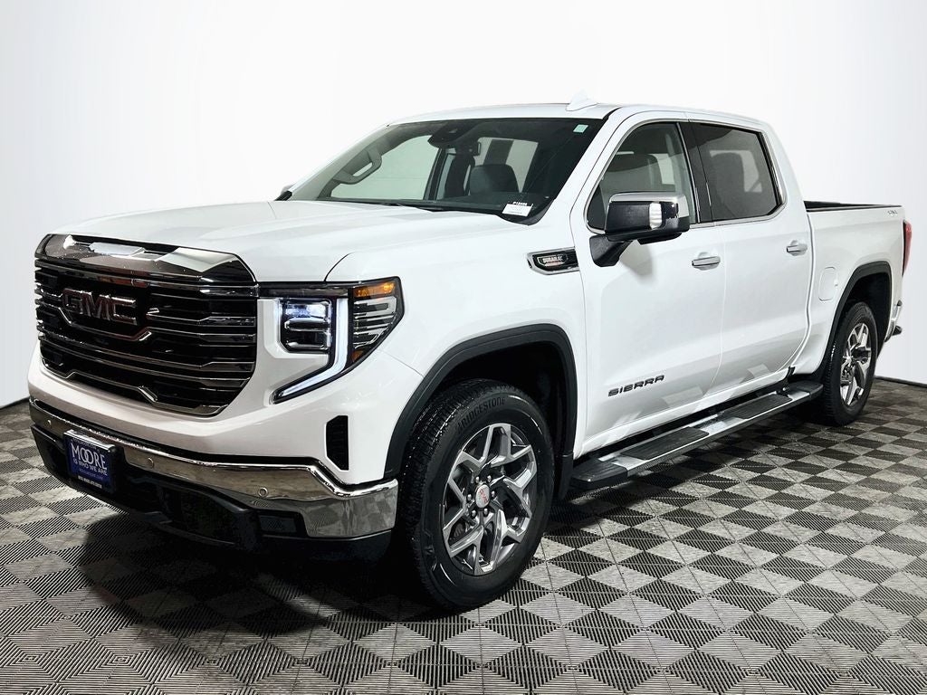 2025 GMC Sierra 1500 SLT