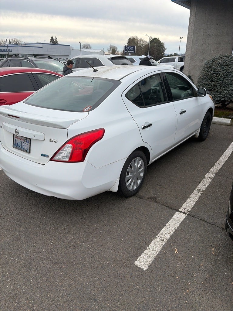 2014 Nissan Versa 1.6 SV