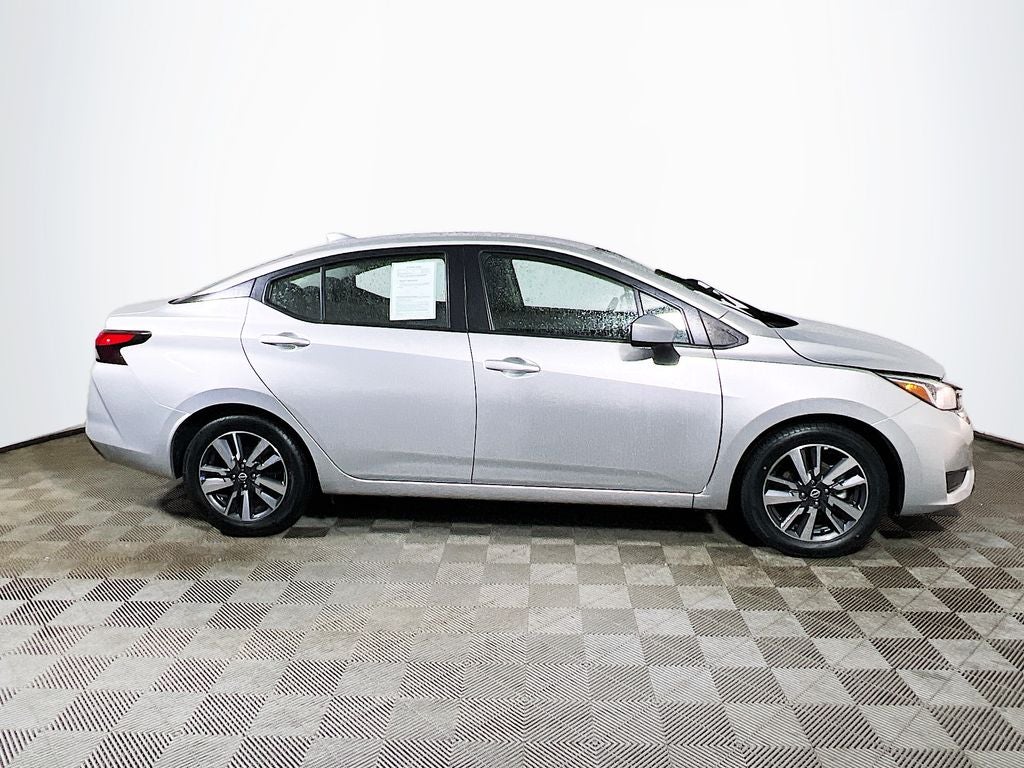 2024 Nissan Versa 1.6 SV