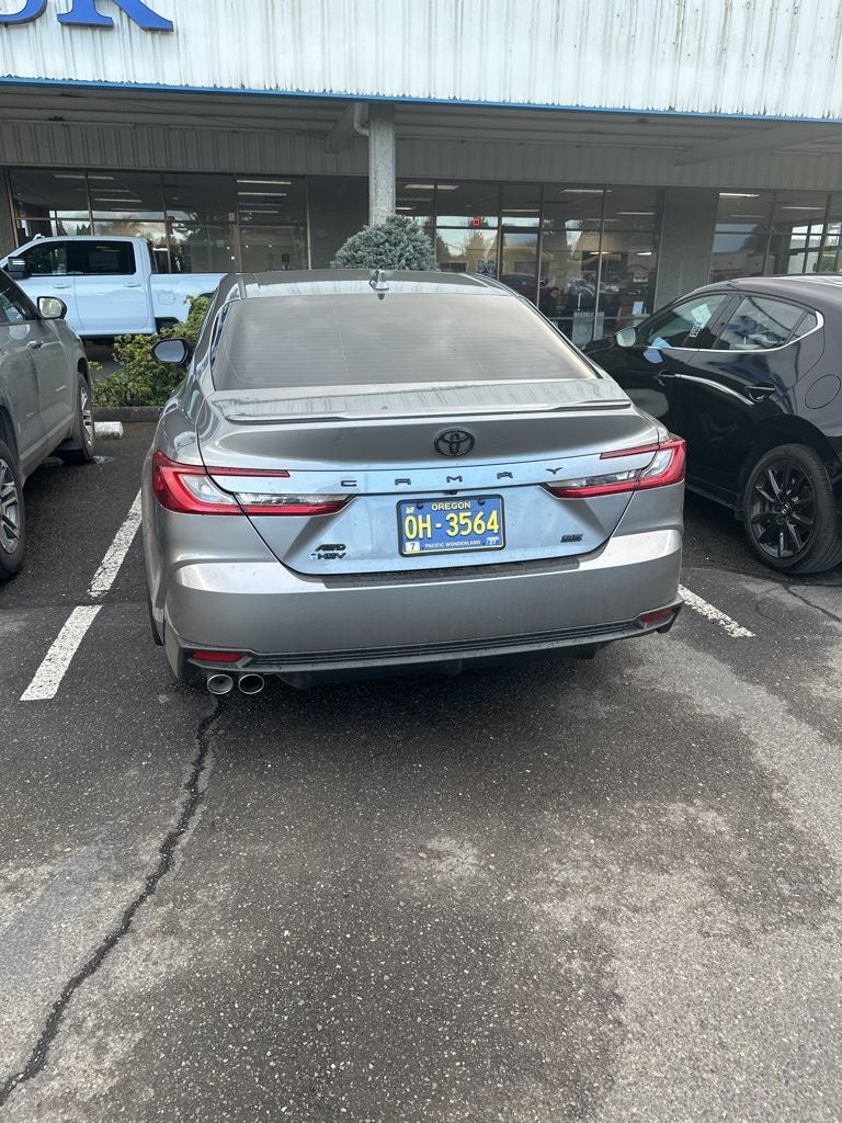 2025 Toyota Camry SE