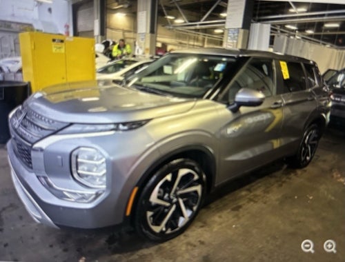 2023 Mitsubishi Outlander PHEV SE