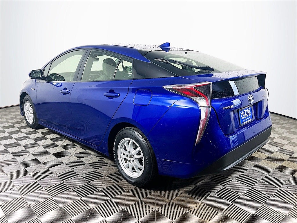 2016 Toyota Prius Three