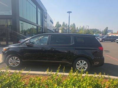 2018 Kia Sedona LX