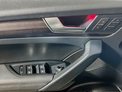 2023 Audi Q5 45 S line Premium quattro