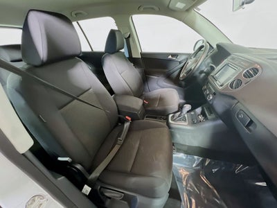 2017 Volkswagen Tiguan Limited 2.0T 4Motion