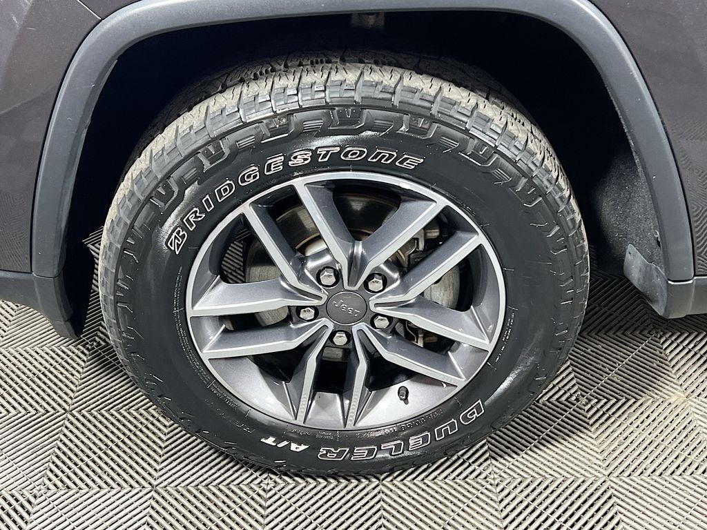 2019 Jeep Grand Cherokee Laredo E