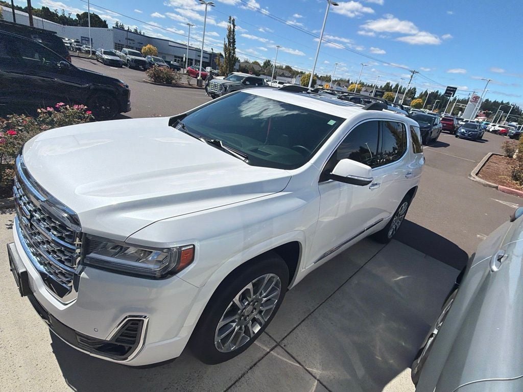 2023 GMC Acadia Denali