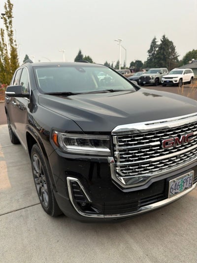 2023 GMC Acadia Denali