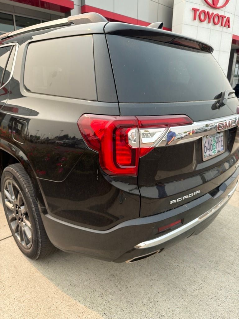 2023 GMC Acadia Denali