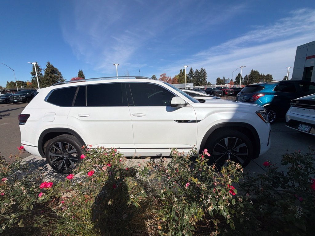 2024 Volkswagen Atlas 2.0T SEL Premium R-Line