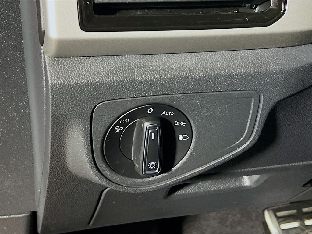 2022 Volkswagen Atlas 3.6L V6 SEL R-Line