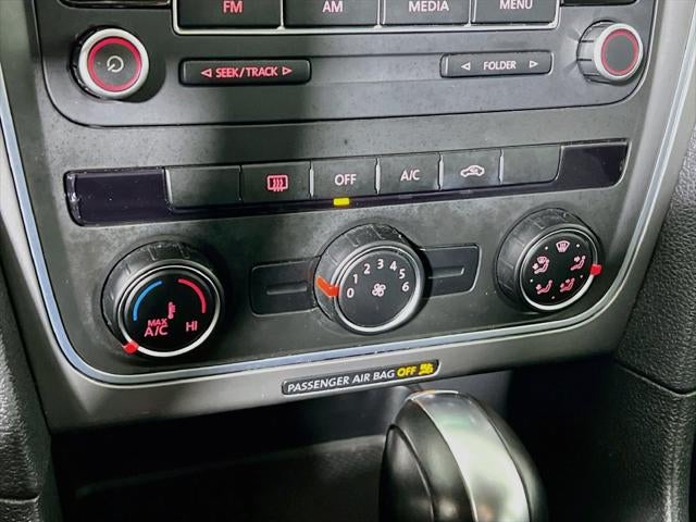 2014 Volkswagen Passat 1.8T S