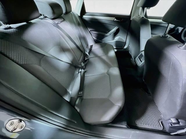 2014 Volkswagen Passat 1.8T S