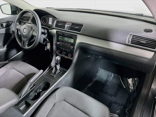 2014 Volkswagen Passat 1.8T S