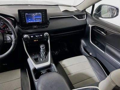 2020 Toyota RAV4 XLE