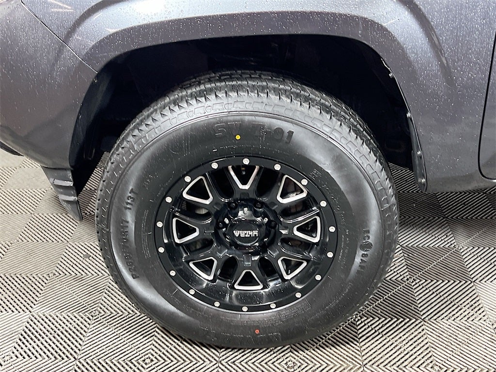 2022 Toyota Tacoma SR V6