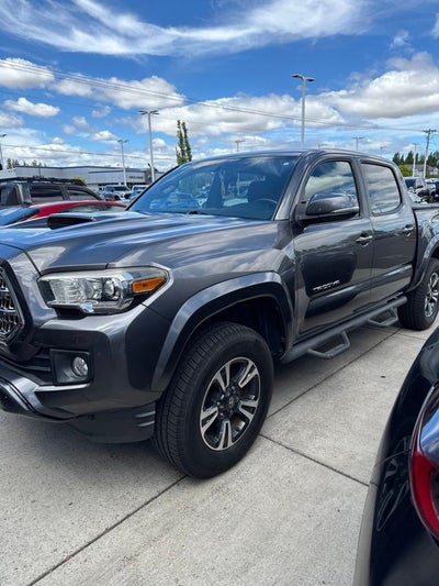 2016 Toyota Tacoma SR V6