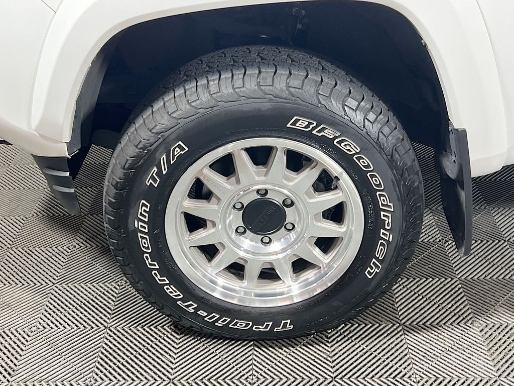 2022 Toyota Tacoma SR5 V6