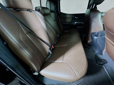 2022 Toyota Tacoma Limited V6