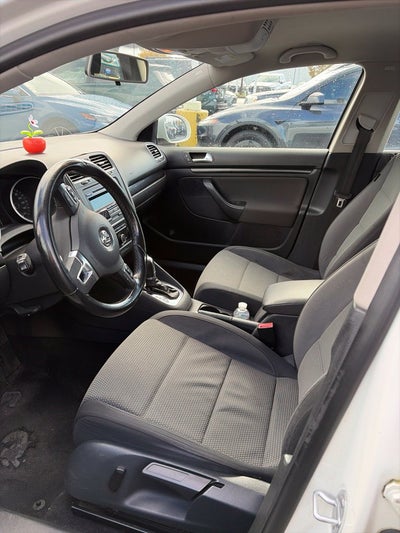 2013 Volkswagen Jetta SportWagen 2.5L SE