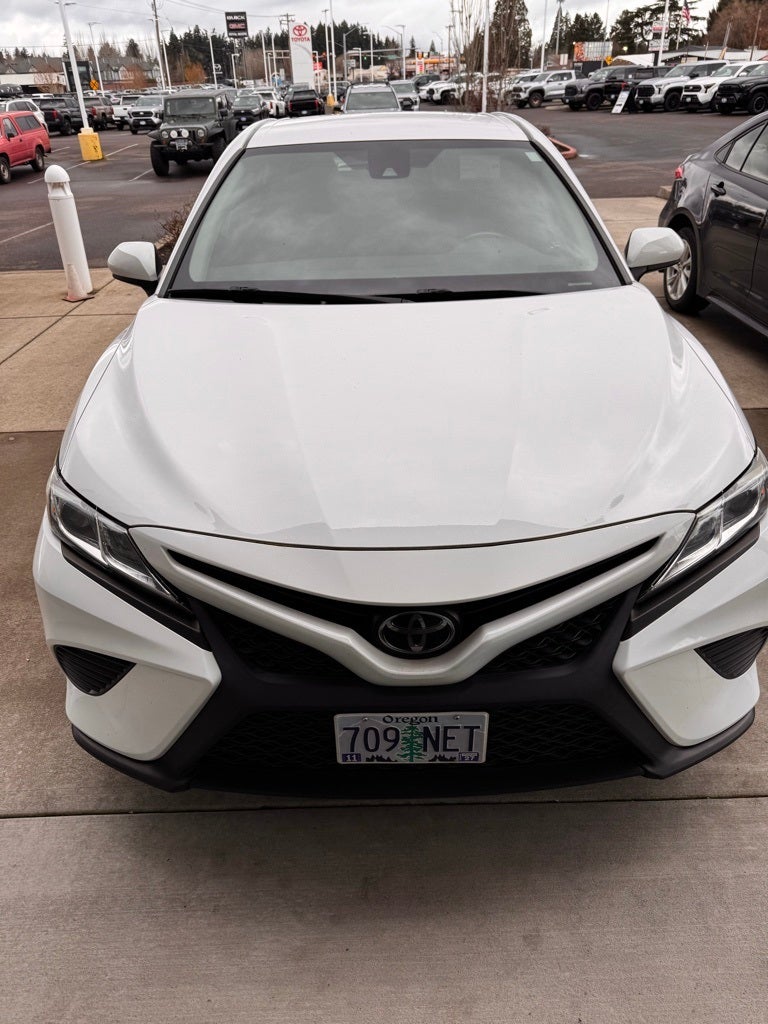 2019 Toyota Camry SE