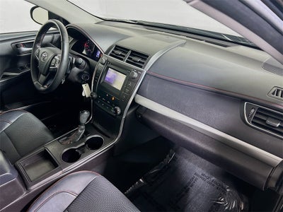 2016 Toyota Camry SE