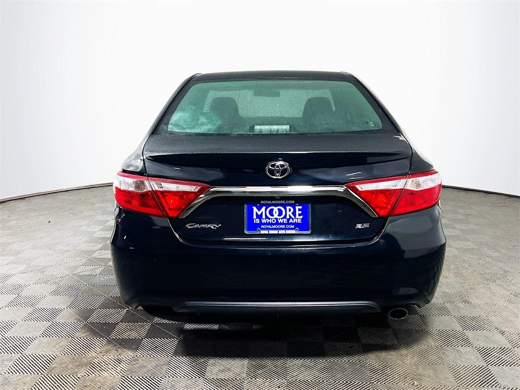 2016 Toyota Camry SE