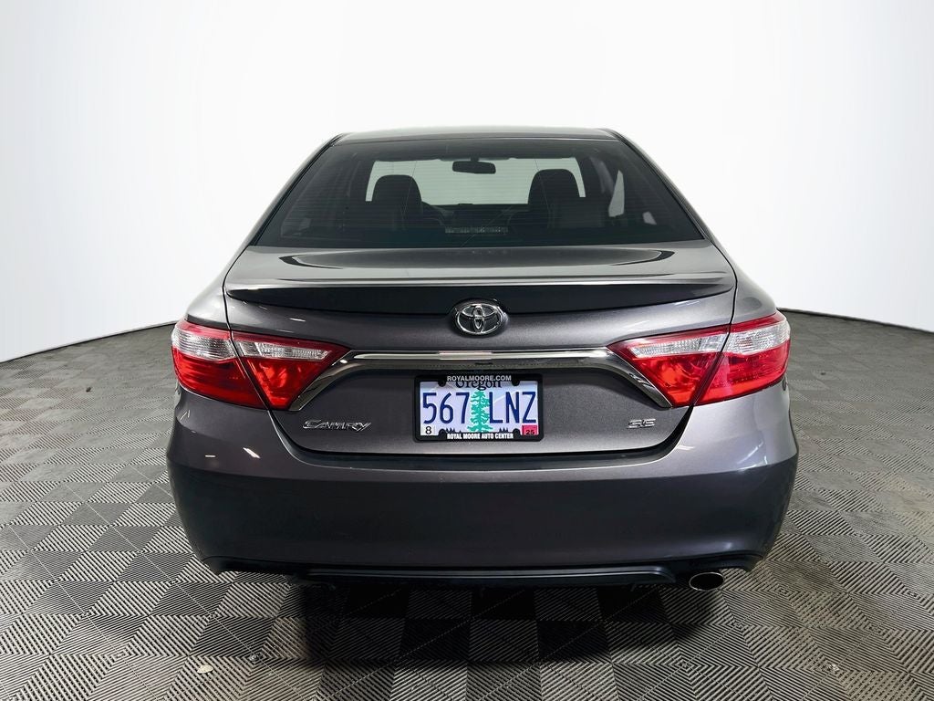 2017 Toyota Camry SE