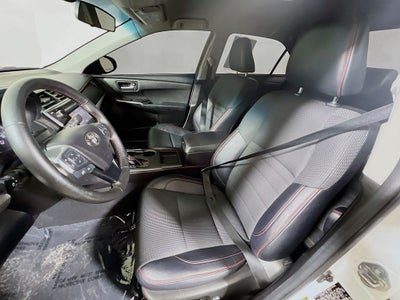 2016 Toyota Camry SE