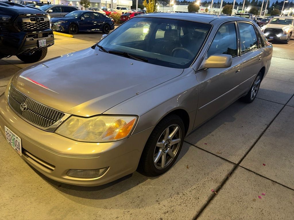 2000 Toyota Avalon XL