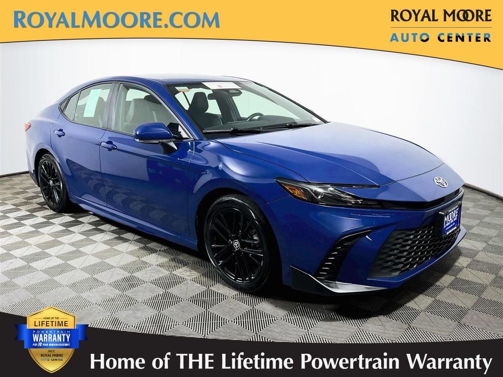 2025 Toyota Camry SE