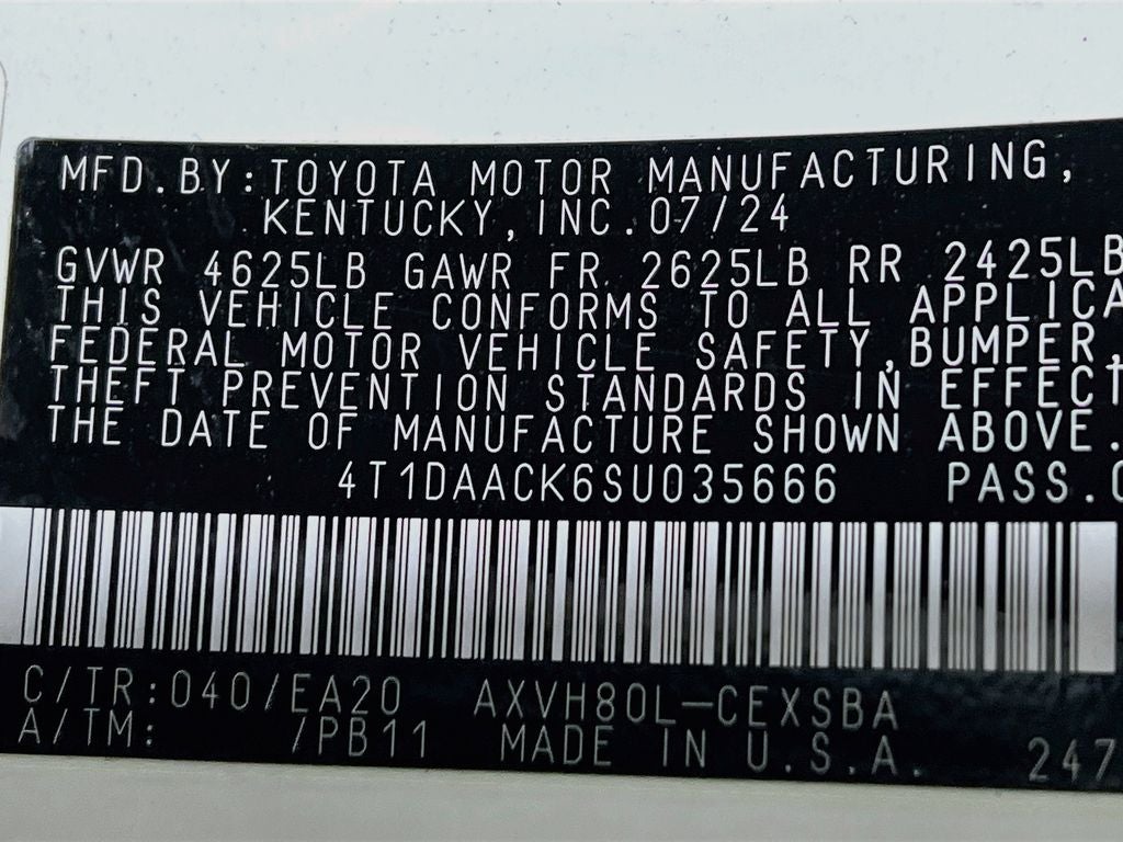 2025 Toyota Camry SE