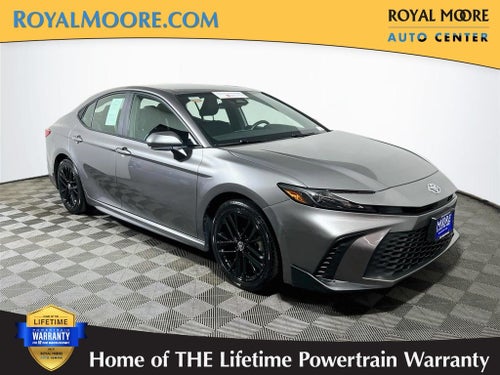 2025 Toyota Camry SE