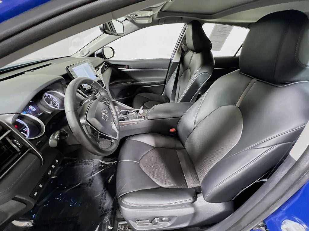 2023 Toyota Camry Hybrid XLE