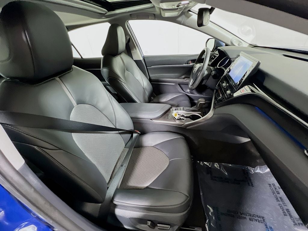 2023 Toyota Camry Hybrid XLE