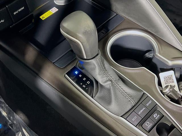 2023 Toyota Camry Hybrid XLE
