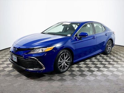 2023 Toyota Camry Hybrid XLE