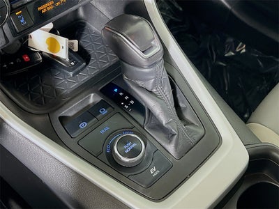 2021 Toyota RAV4 Hybrid XLE Premium