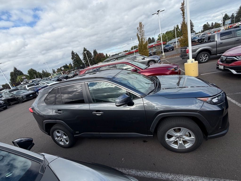 2020 Toyota RAV4 Hybrid LE