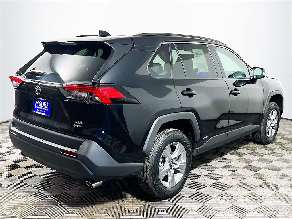 2025 Toyota RAV4 Hybrid XLE