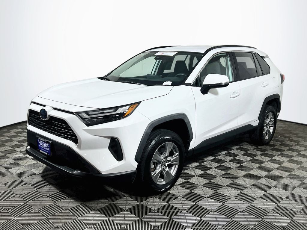 2024 Toyota RAV4 Hybrid XLE
